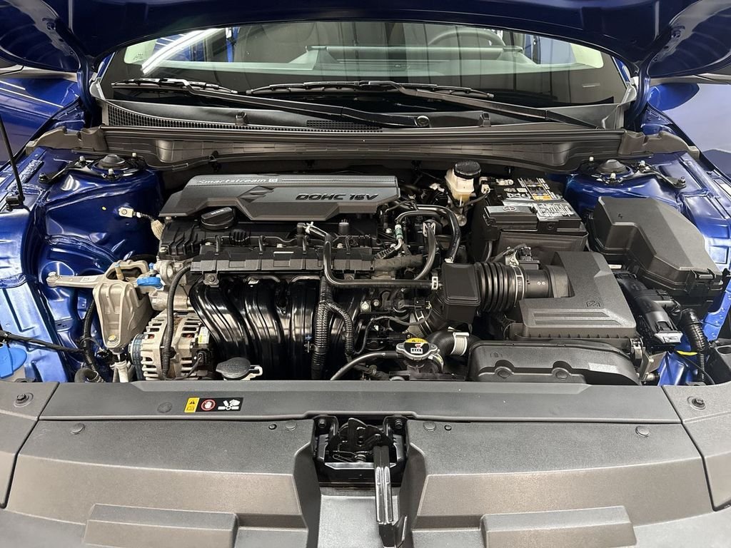 Used 2025 Deep Sea Blue Kia LXS image 11
