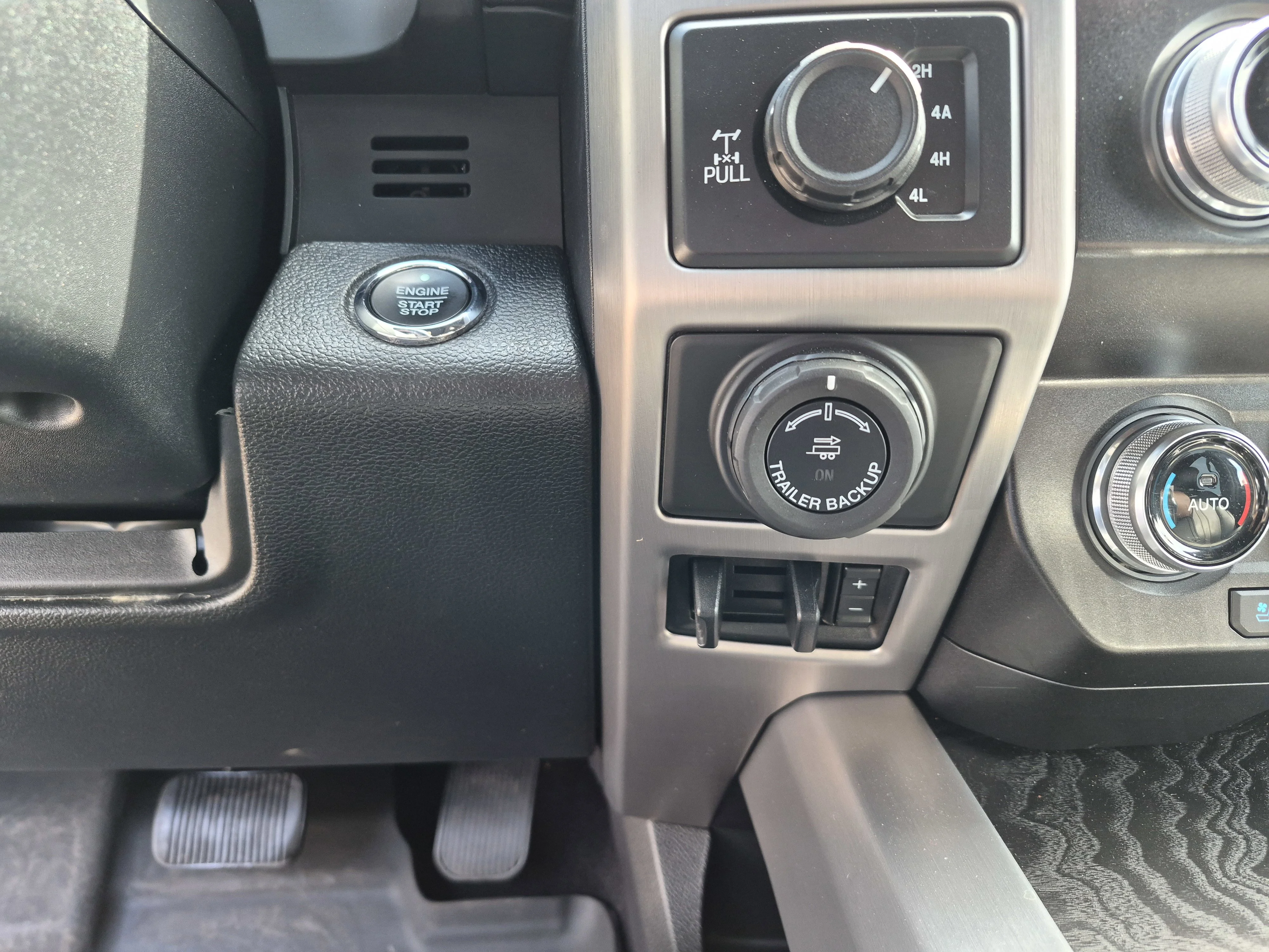 2020 Ford F-150 Platinum - Photo 7