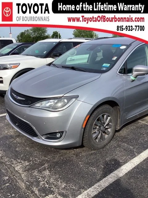 2020 Chrysler Pacifica Touring L Plus's photo