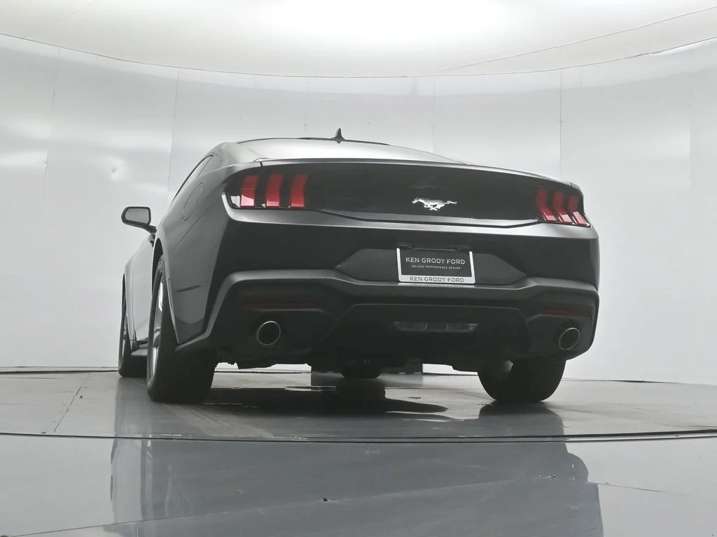 Used 2024 Black Ford EcoBoost image 41