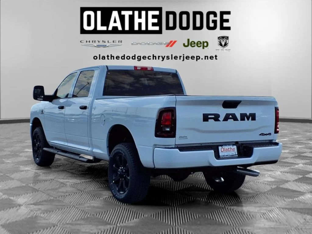 New 2026 Bright White Clear-Coat Exterior Paint RAM Tradesman image 3