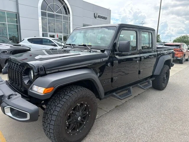 Used 2023 Black Jeep Sport image 2