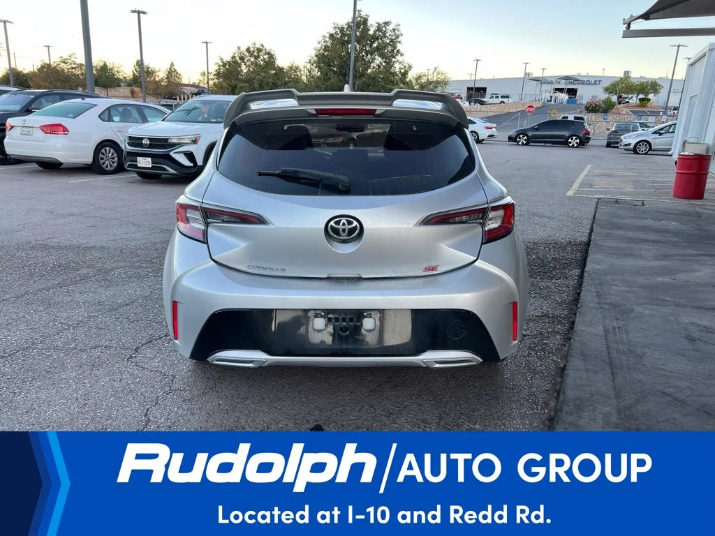 Used 2019 Silver Toyota SE image 4