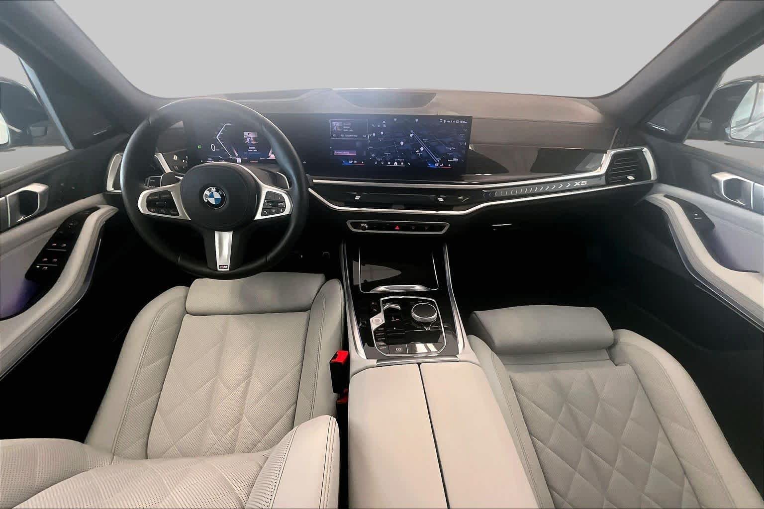 Used 2026 Carbon Black Metallic BMW xDrive40i image 14