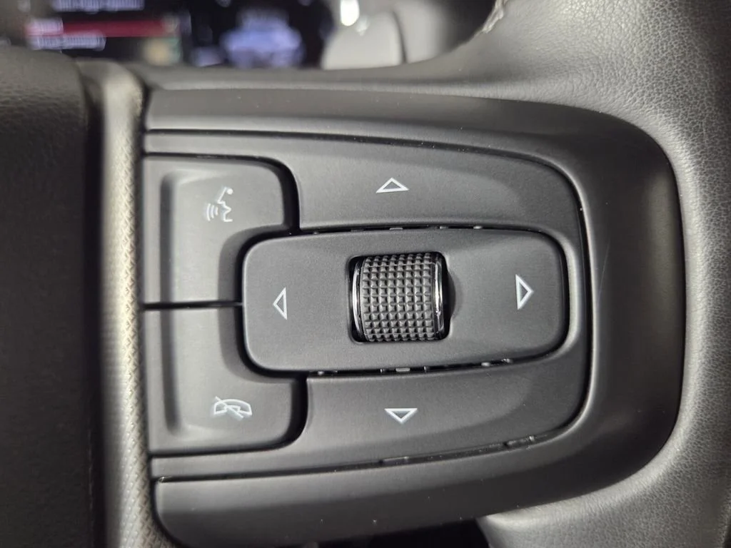 Used 2024 Onyx Black GMC Denali image 18
