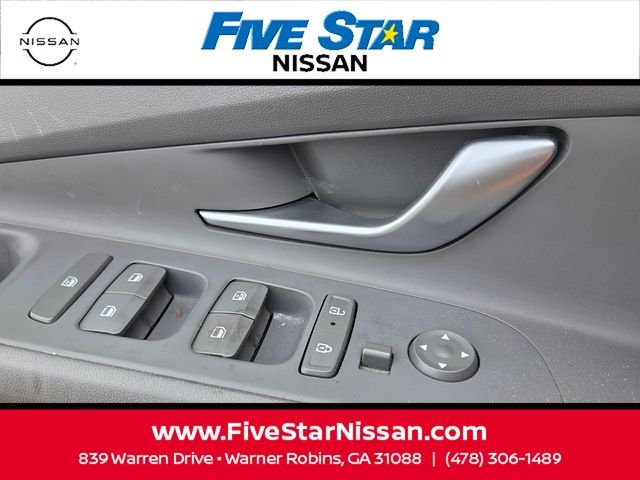 Used 2024 Black Hyundai SEL image 27