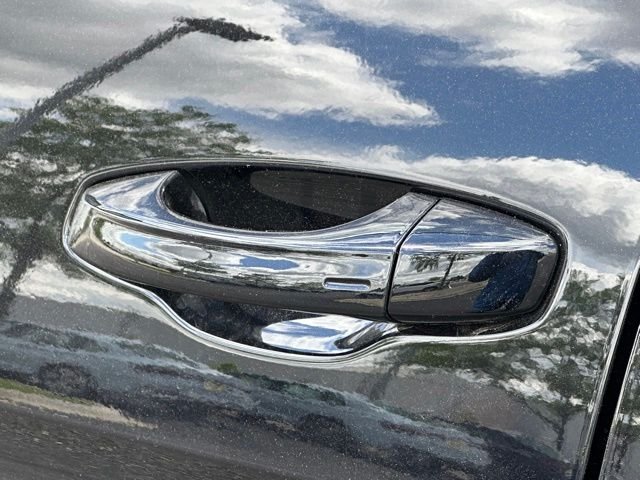 New 2026 Deep Black Pearl Volkswagen 2.0T Peak Edition image 13