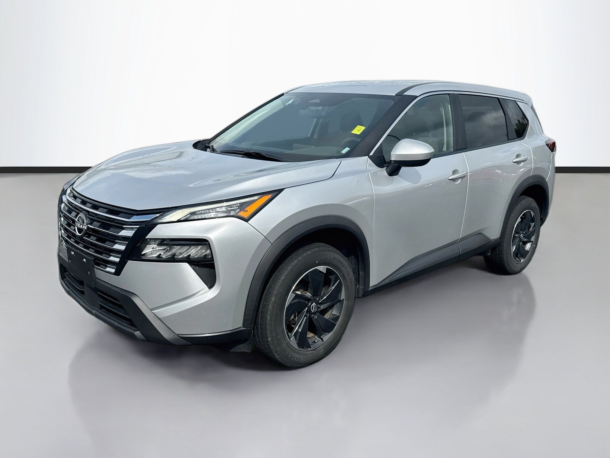 Used 2024 Brilliant Silver Metallic Nissan SV image 3