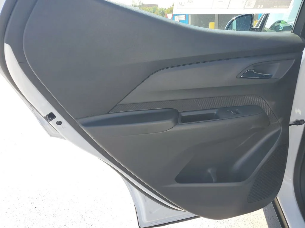 2027 Chevrolet Bolt LT - Photo 15
