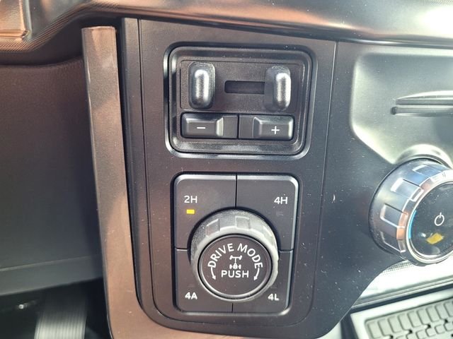 Used 2023  Ford Tremor image 19