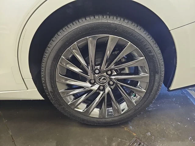 Used 2024 White Lexus 350 Ultra Luxury image 32