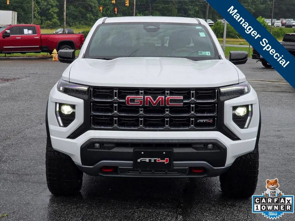 Used 2024 Summit White GMC AT4 image 22