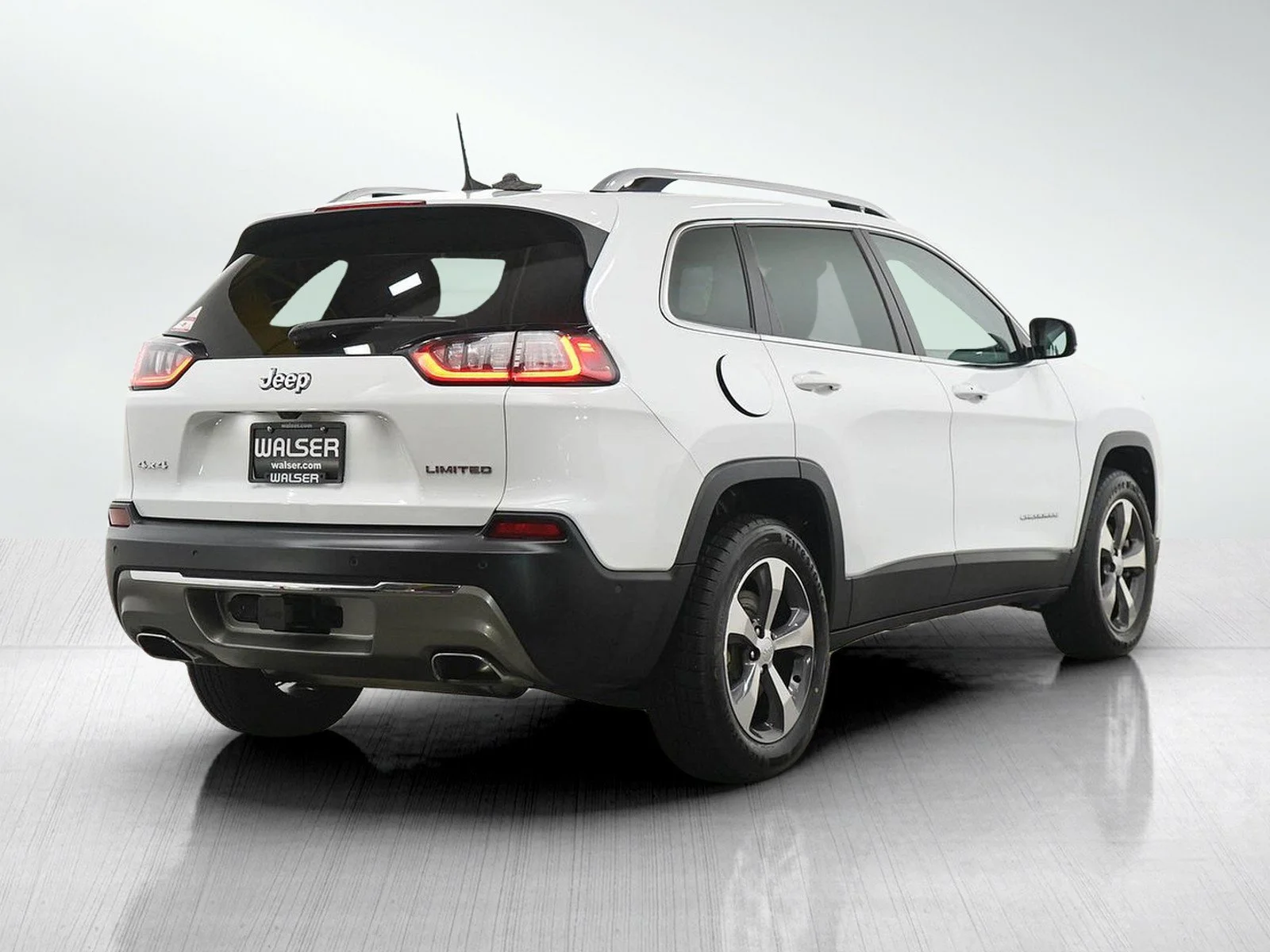 Used 2019 Bright White Clearcoat Jeep Limited image 5