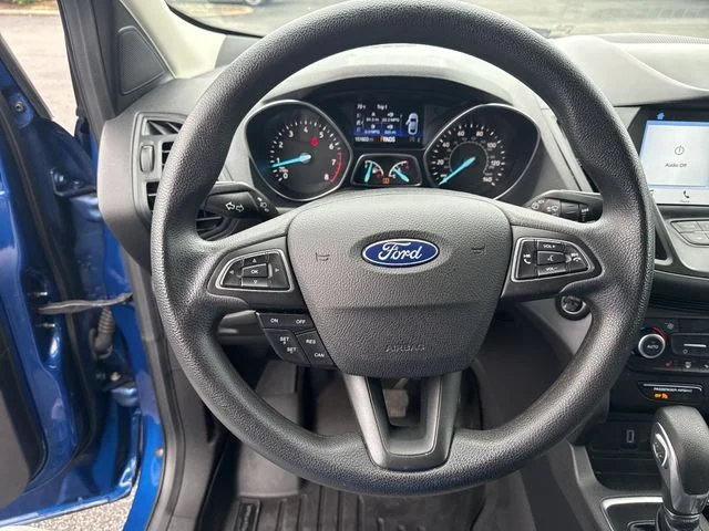 Used 2019 Blue Ford SE image 13