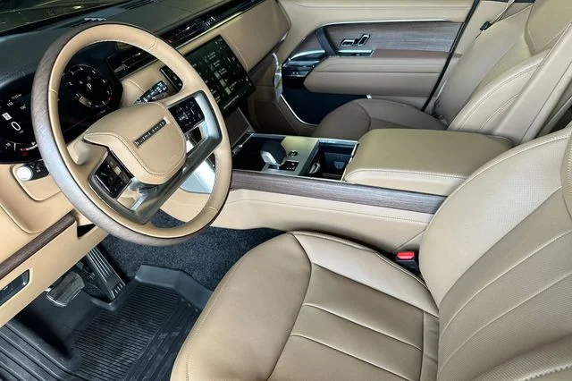 New 2026 Batumi Gold Land Rover SE image 9
