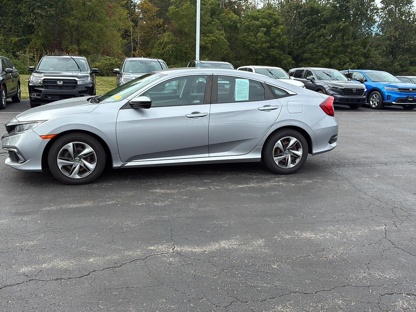 Used 2019 Lunar Silver Metallic Honda LX image 15