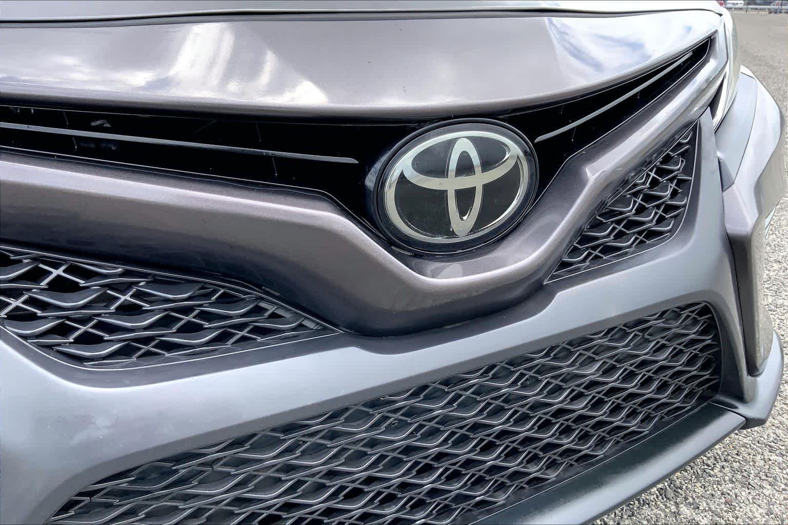 Used 2019 Predawn Gray Mica Toyota SE image 28