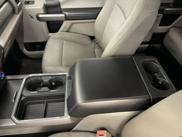 Used 2019  Ford XLT DRW CREW CAB image 20