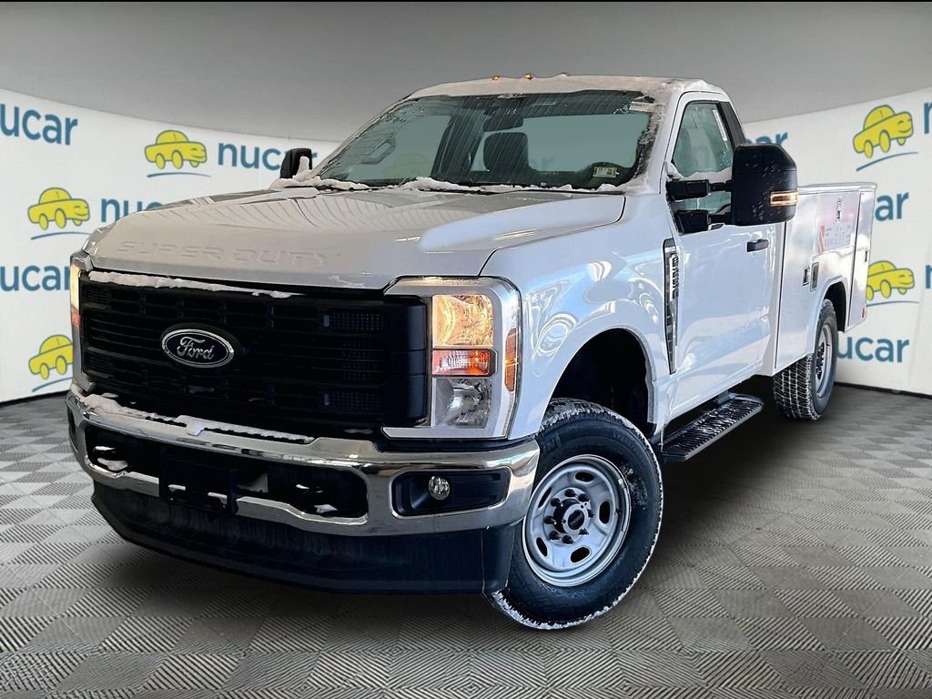 New 2026 Oxford White Ford XL image 4