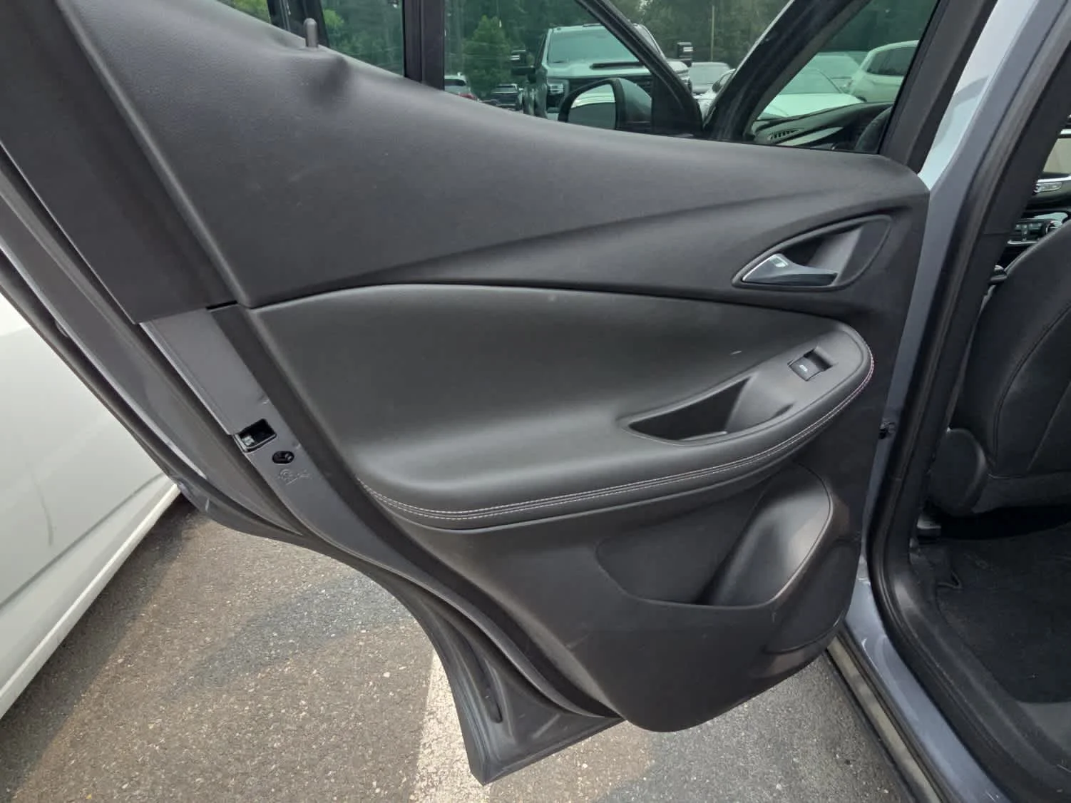 Used 2020 Satin Steel Metallic Buick Essence image 14