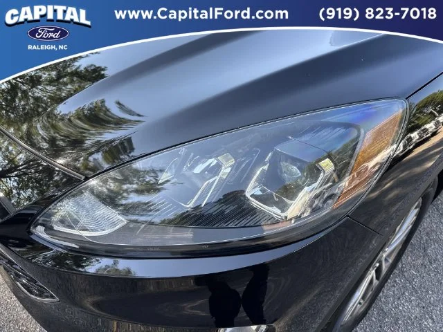 Used 2022 Black Ford SEL image 11