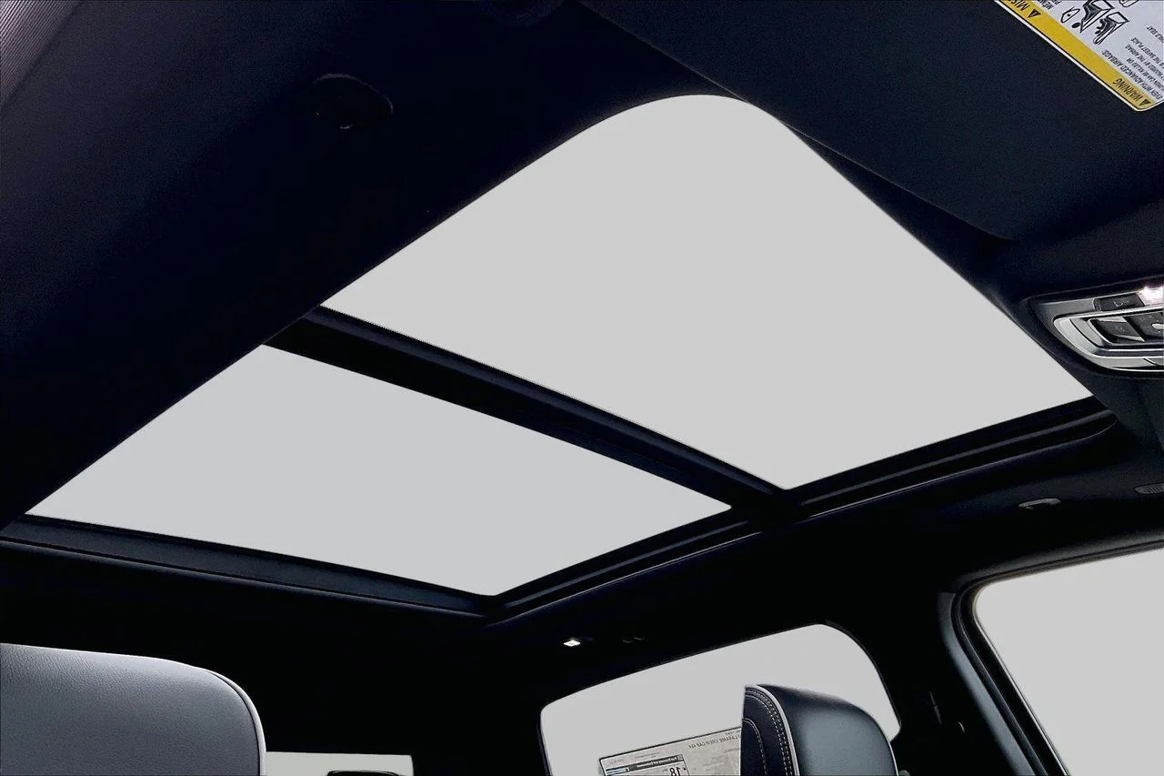 New 2026 Ivory White Tri-Coat Pearl-Coat Exterior Paint RAM Laramie image 15