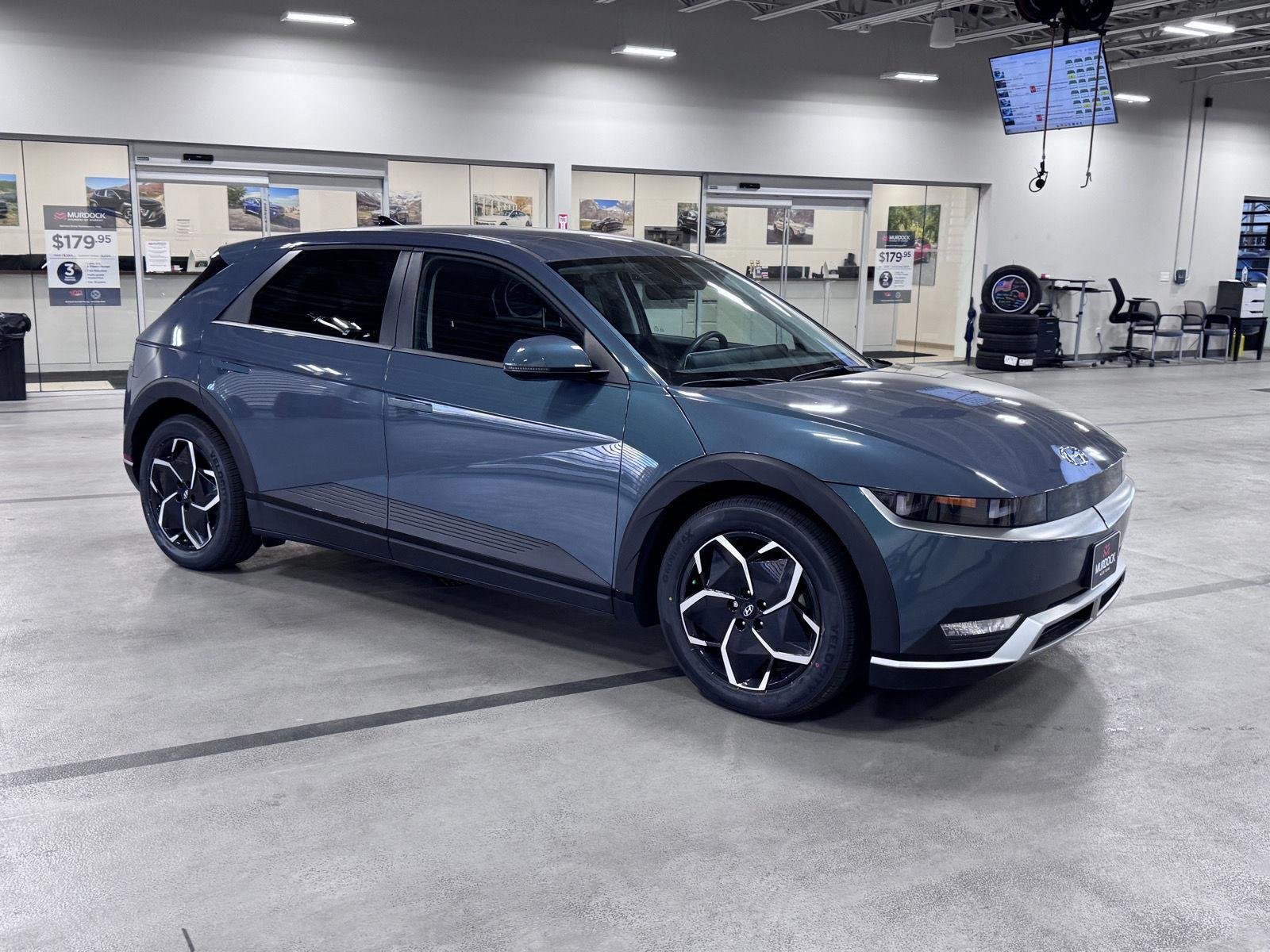 2024 Hyundai IONIQ 5 SE - Photo 10