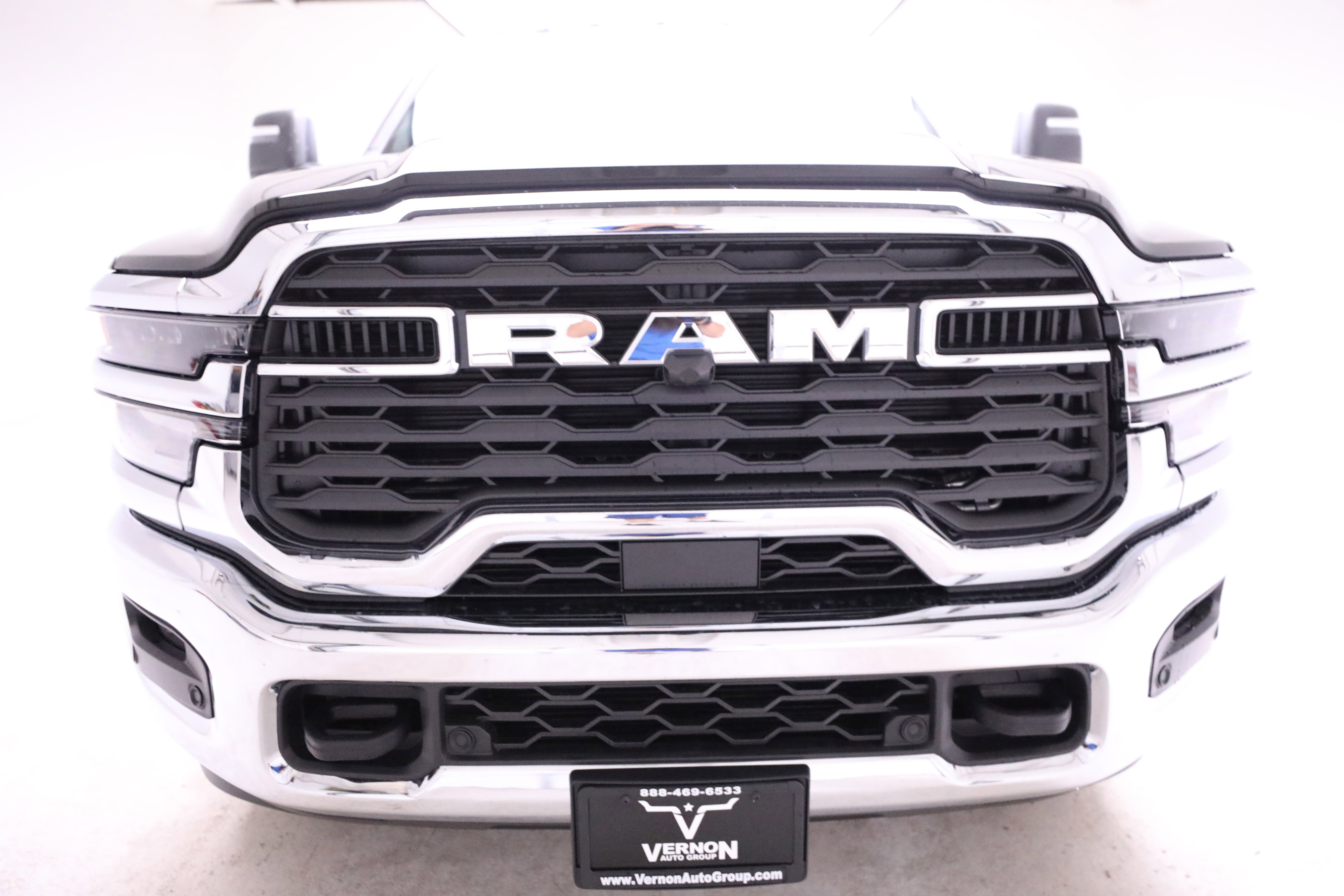 New 2026 Diamond Black Crystal Pearlcoat Ram N image 8