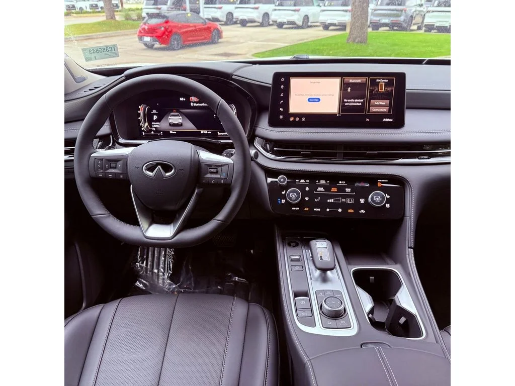 New 2026 Radiant White INFINITI Luxe AWD image 8