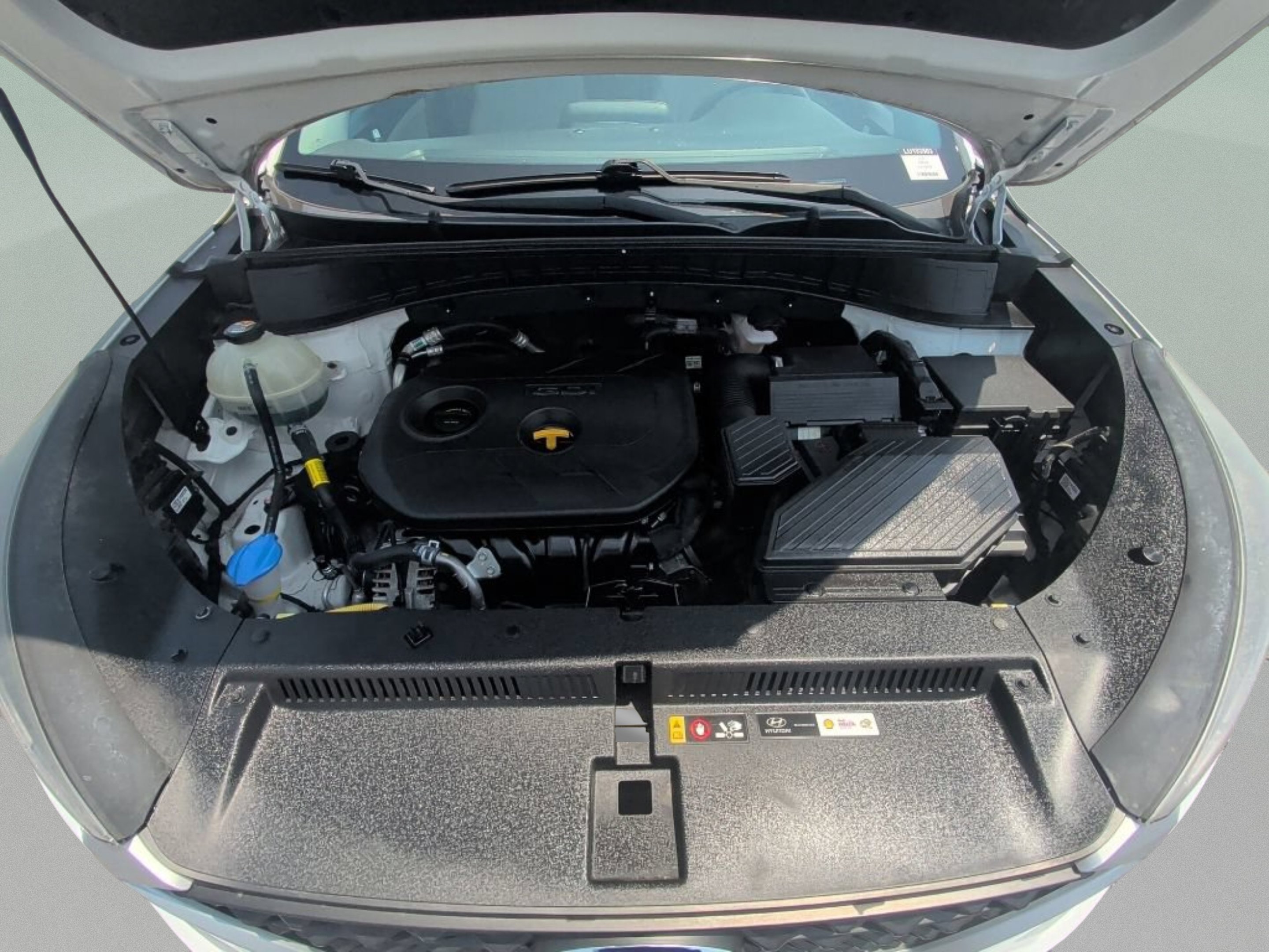 Used 2020 Winter White Hyundai Value image 10