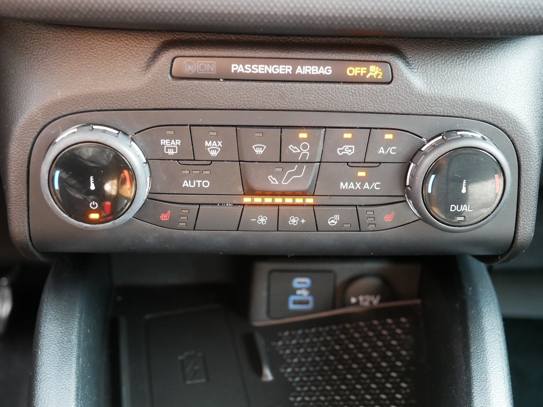 Used 2022 Shadow Black Ford Outer Banks image 23