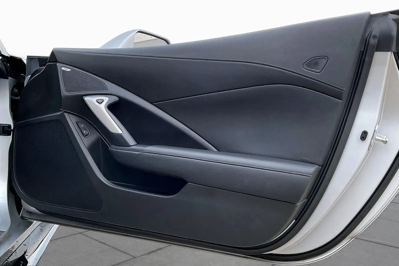 Used 2019 Blade Silver Metallic Chevrolet Grand Sport 2LT image 18