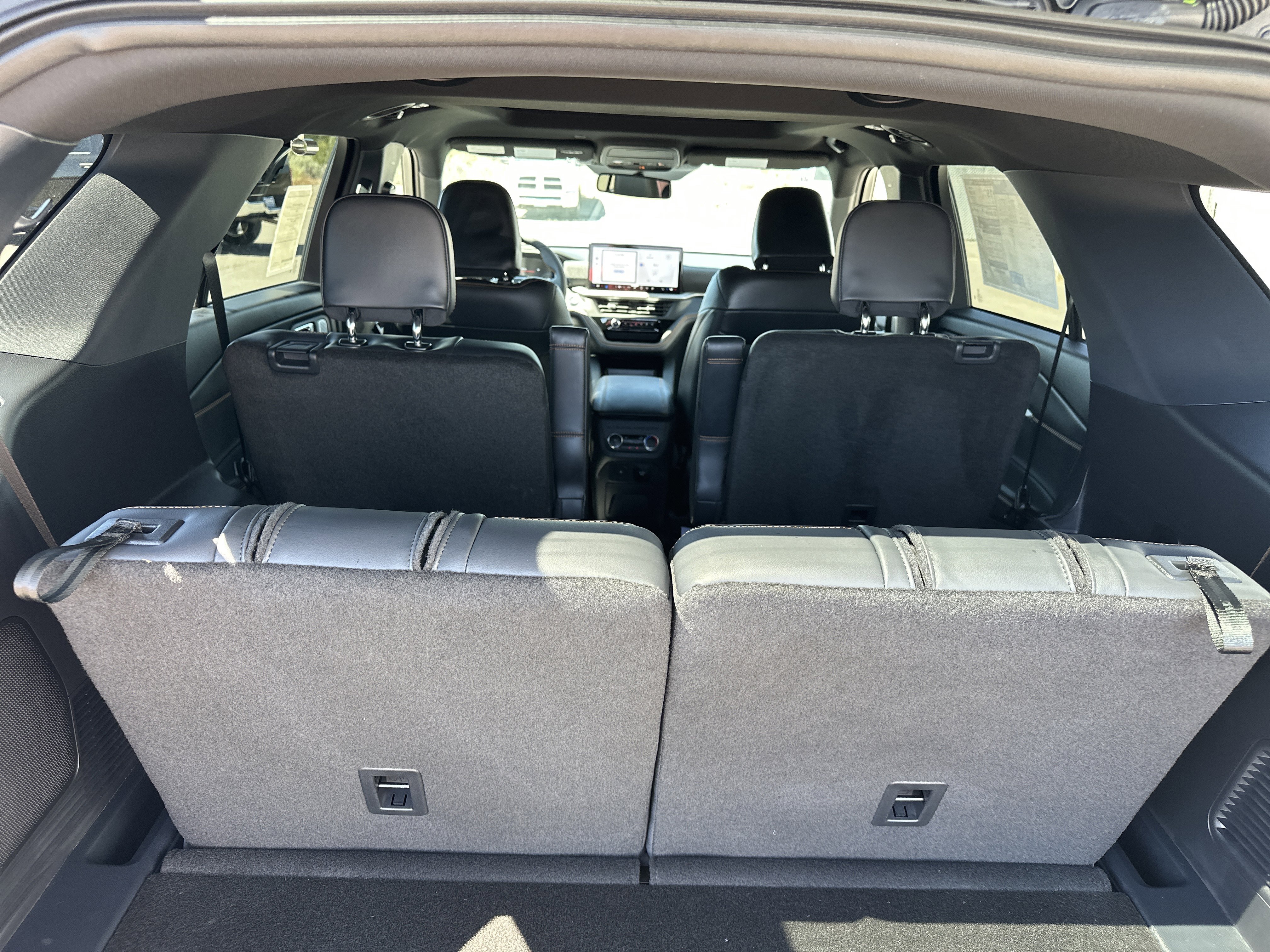 2026 Ford Explorer Tremor 4WD's photo