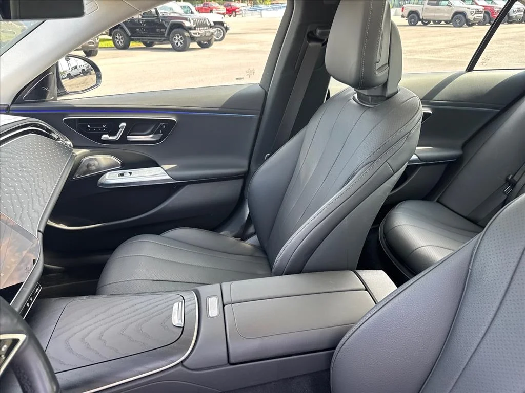 Used 2024 Black 040 Mercedes-Benz E 350 4MATIC® image 11
