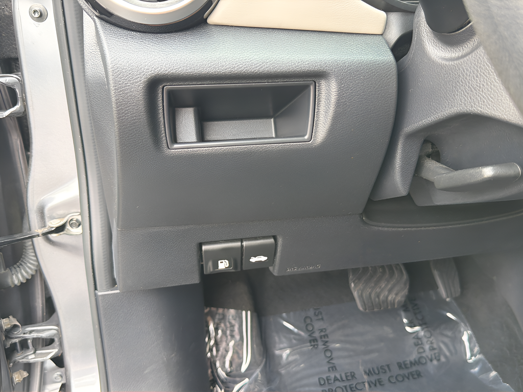Used 2020 Gray Nissan 1.6 SV image 17