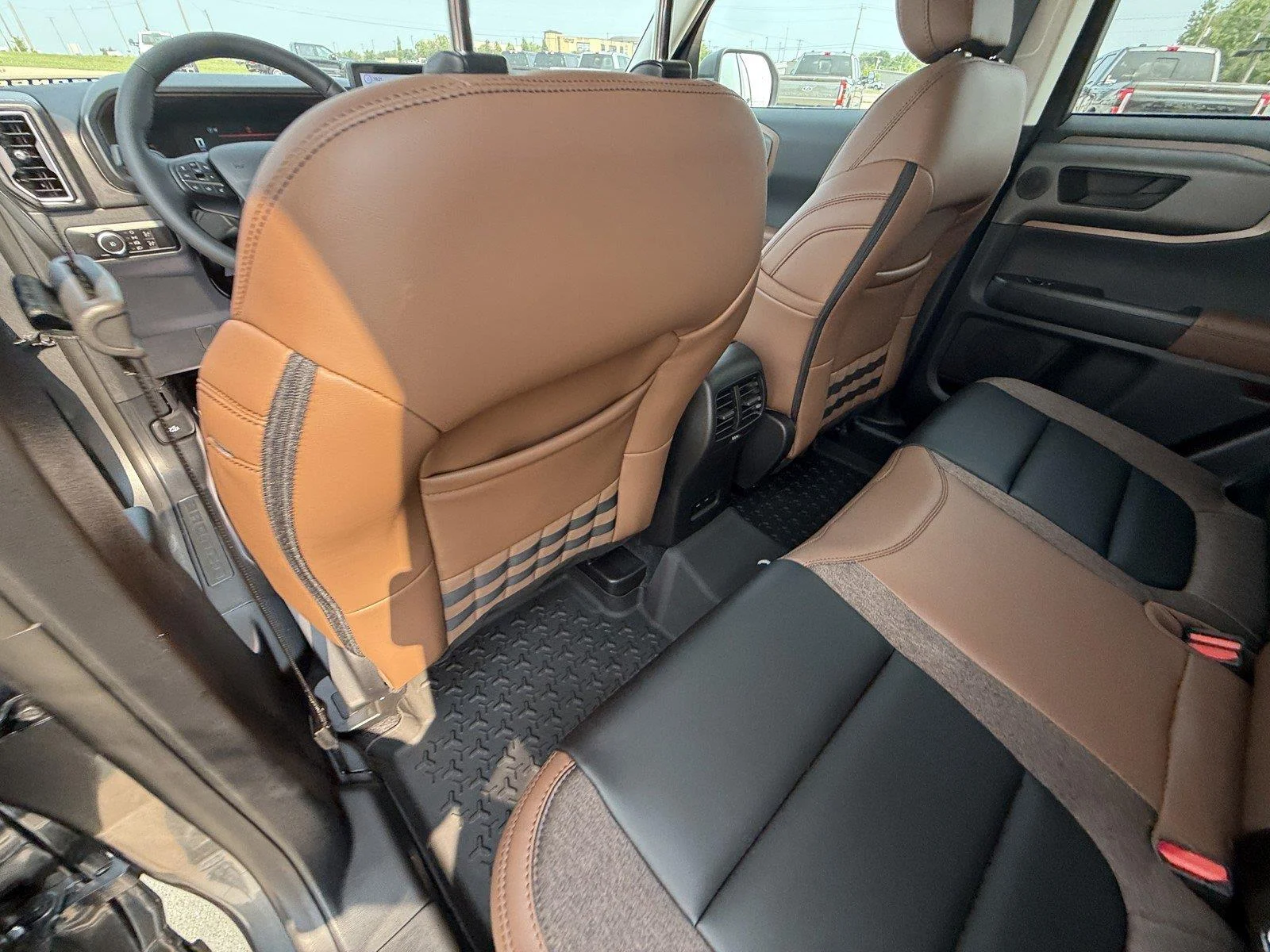 New 2026 Carbonized Gray Metallic Ford Outer Banks® image 22