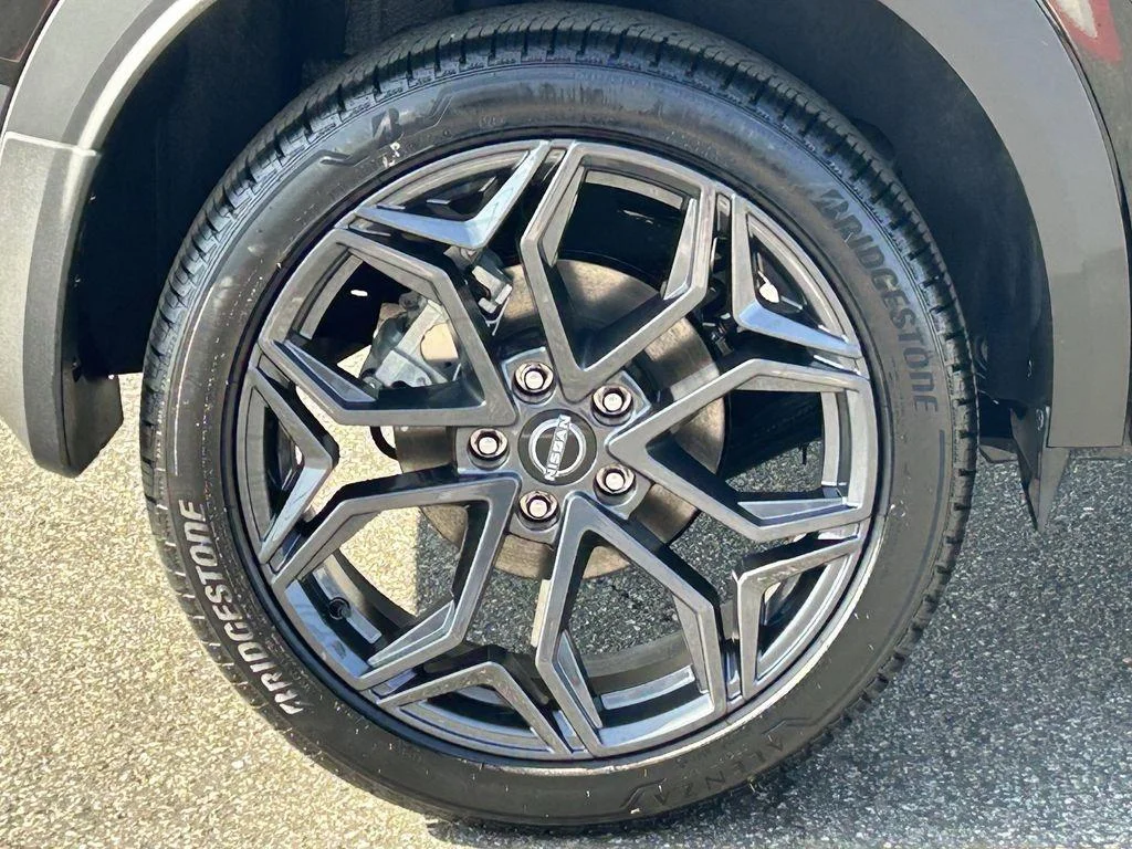 New 2026 Super Black Nissan SR image 7