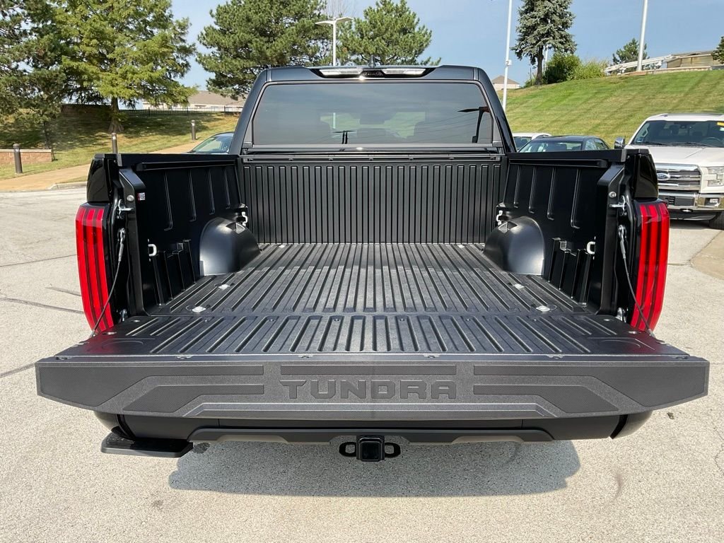 2026 Toyota Tundra SR5 - Photo 6