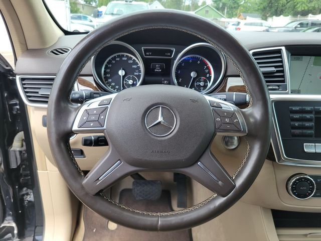 Used 2015 Black Mercedes-Benz ML 350 image 31