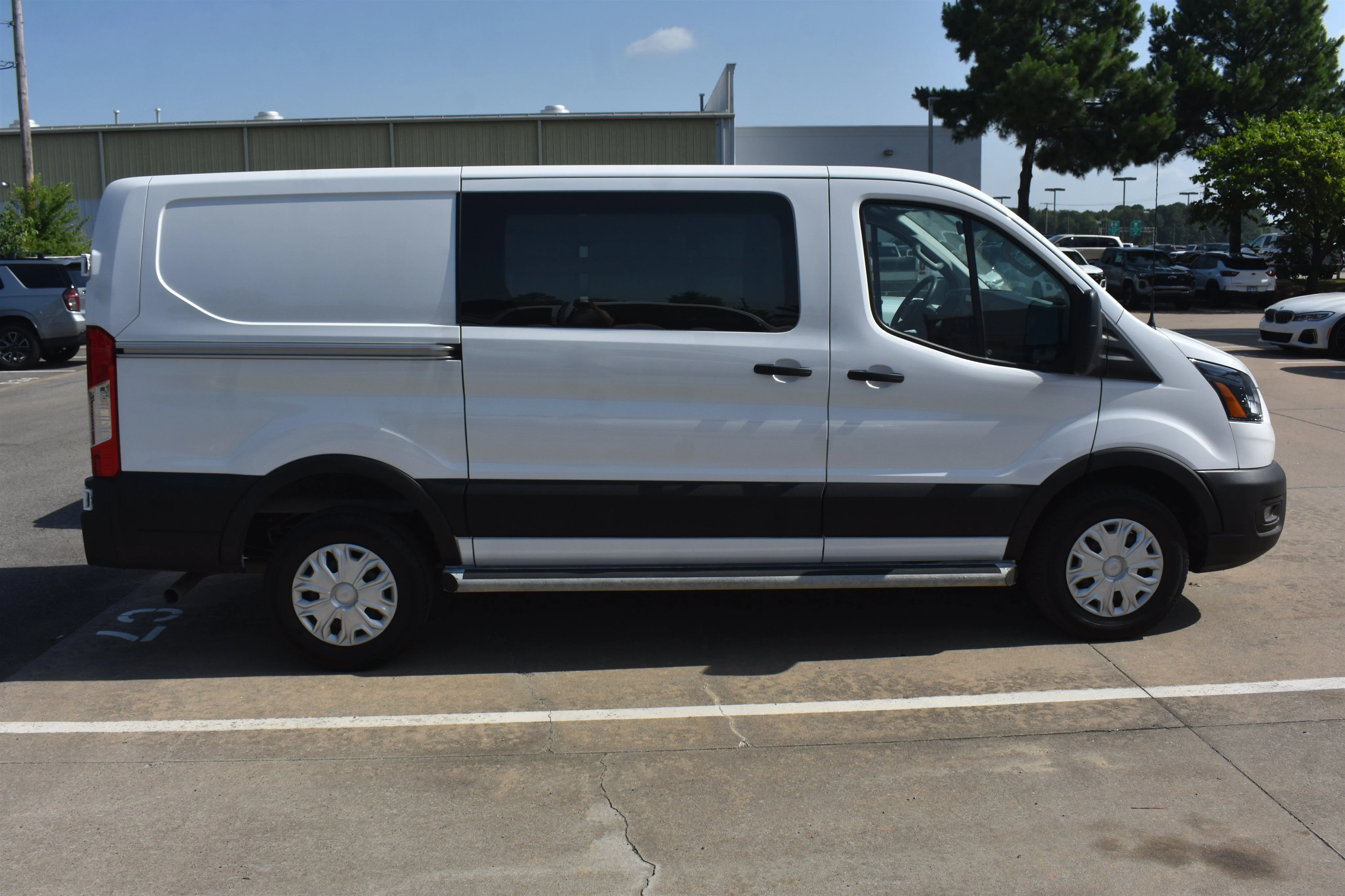 Used 2025 WHITE Ford T250 image 4