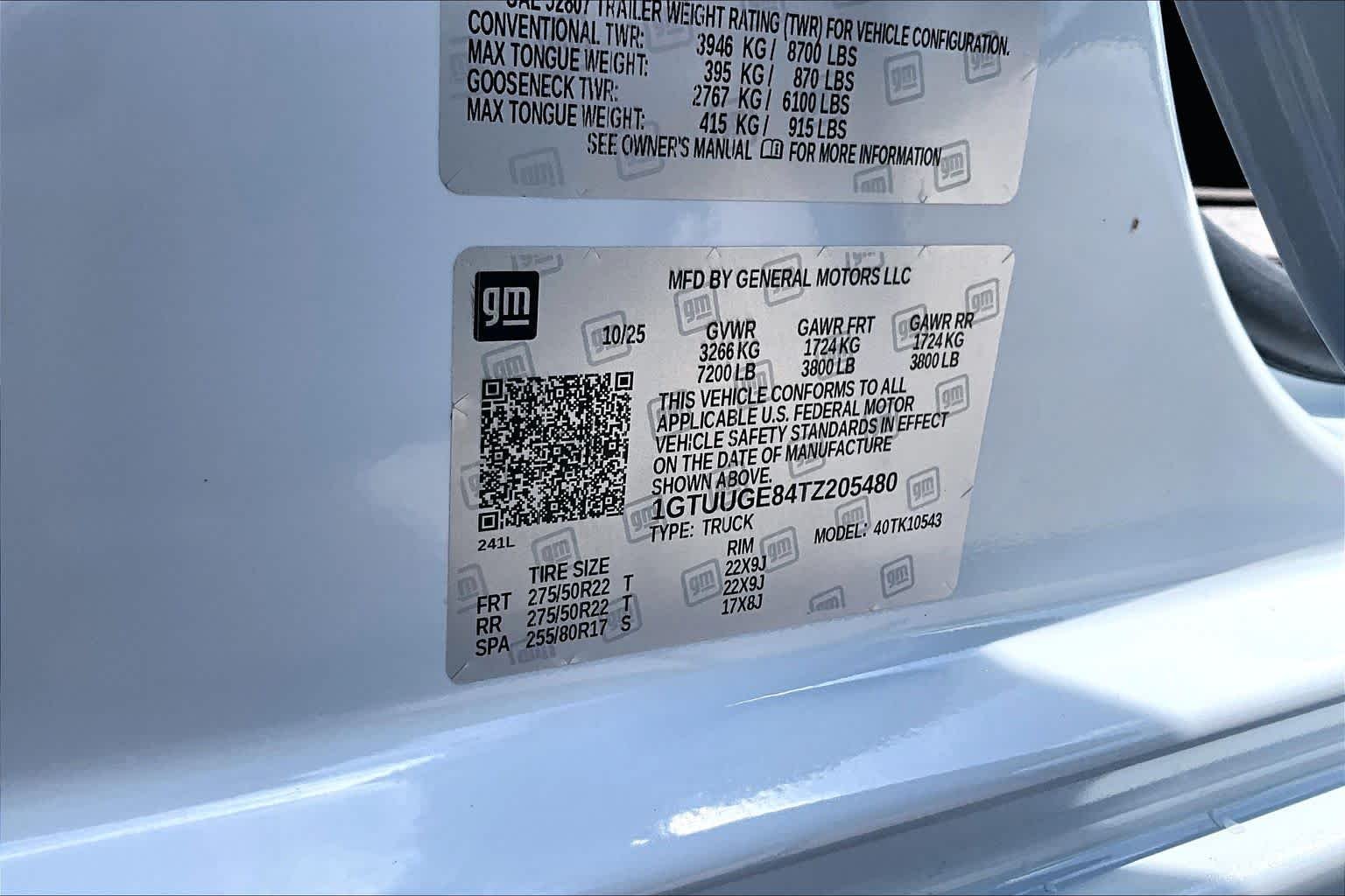 Used 2026 Glacier White Tricoat GMC Denali image 37