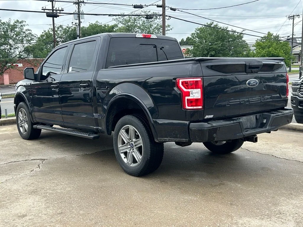 Used 2019 Black Ford XLT image 9