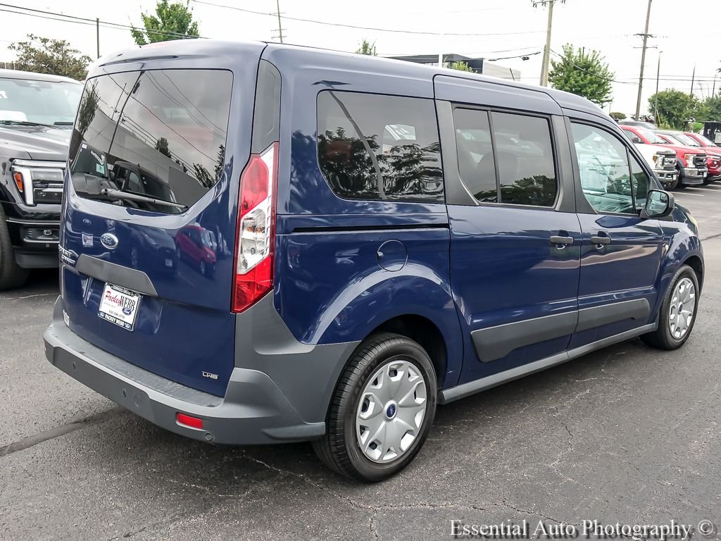 Used 2018 Dark Blue Ford XL image 8
