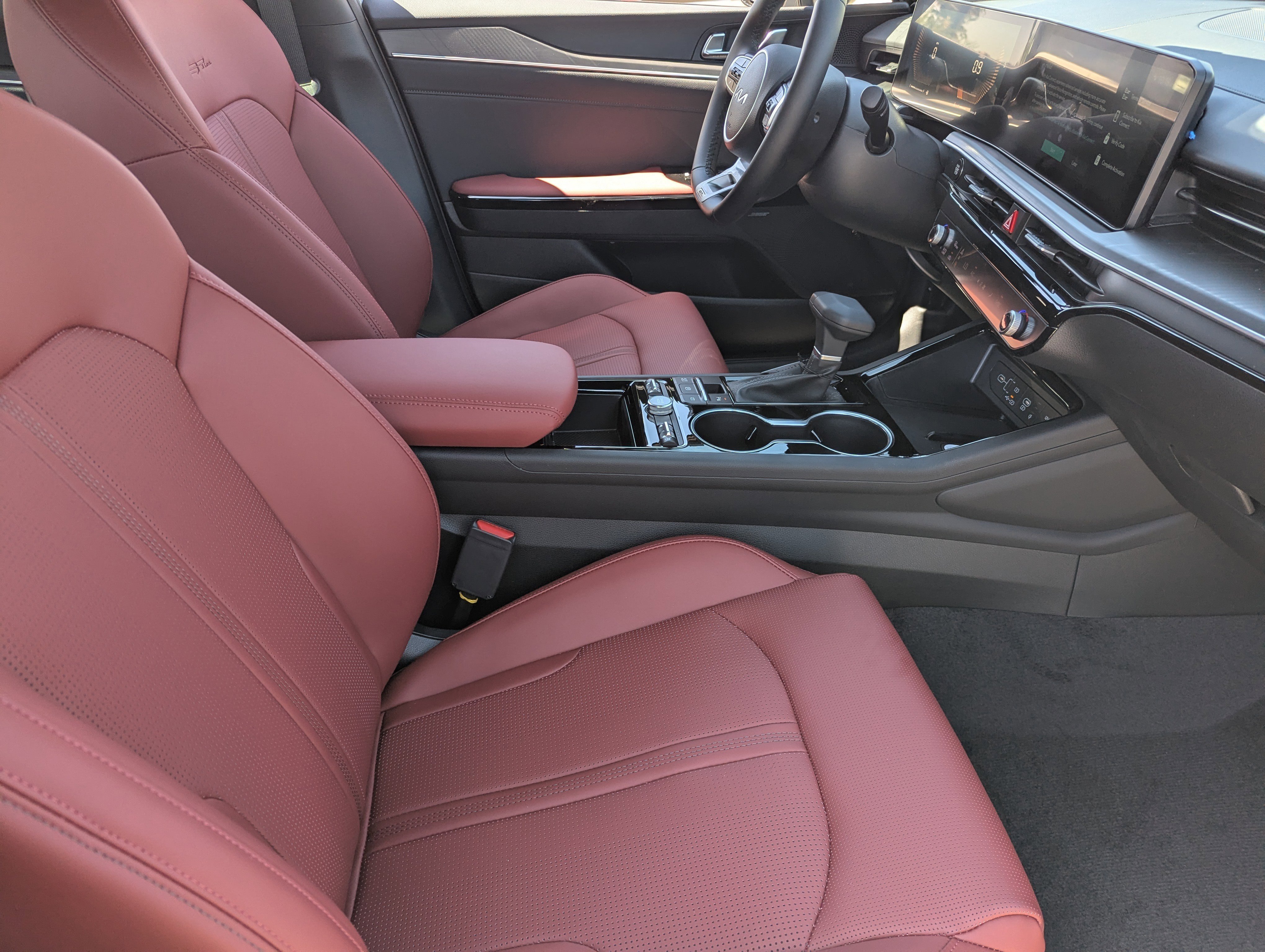 New 2026 Wolf Gray Kia GT-Line FWD image 9