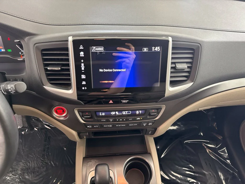Used 2017 White Honda EX-L image 43