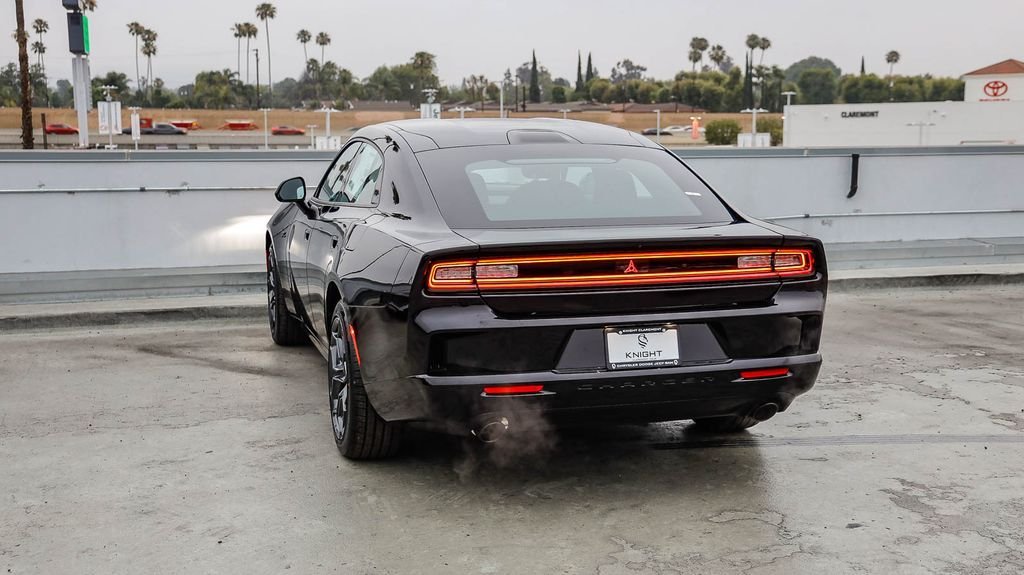 New 2026 Diamond Black Crystal Pearlcoat Dodge R/T image 7