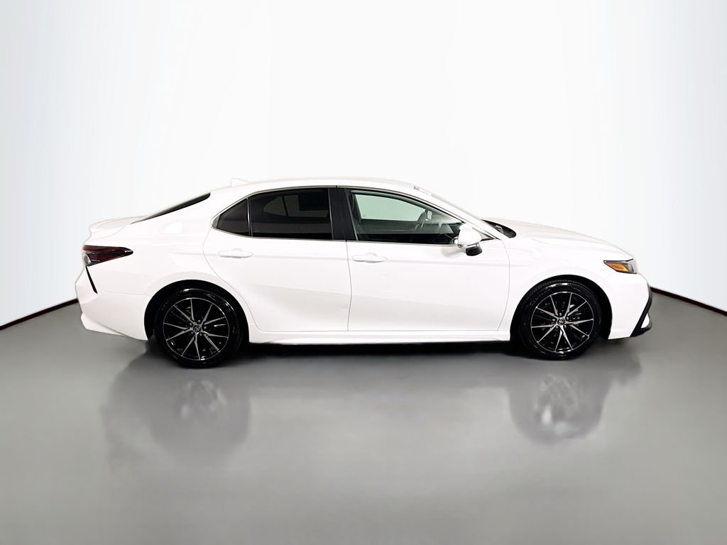Used 2024 Ice Cap Toyota SE image 8