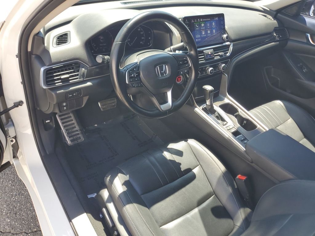 Used 2021 White Honda Sport Special Edition image 17