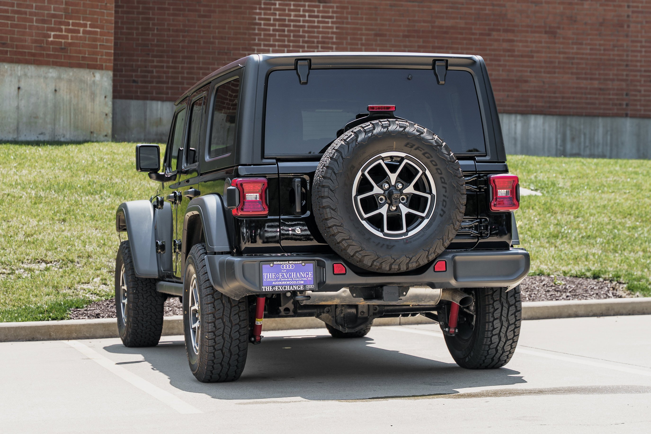 Used 2026 Black Clearcoat Jeep Rubicon image 5