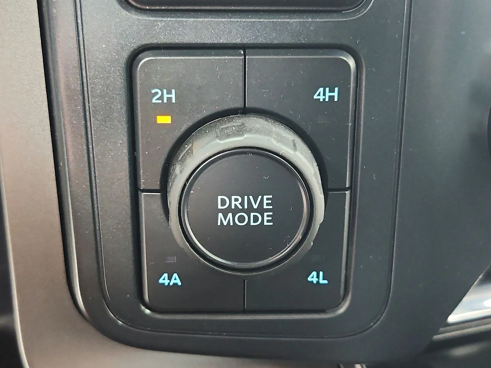 Used 2025 Red Ford Lariat image 32
